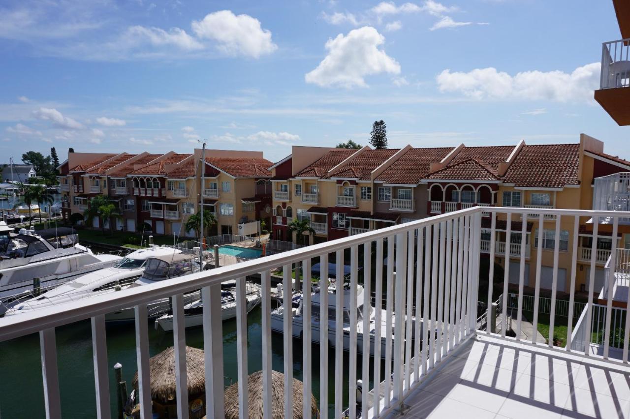 Madeira Bay Resort I By Travel Resort Services 圣徒皮特海滩 外观 照片